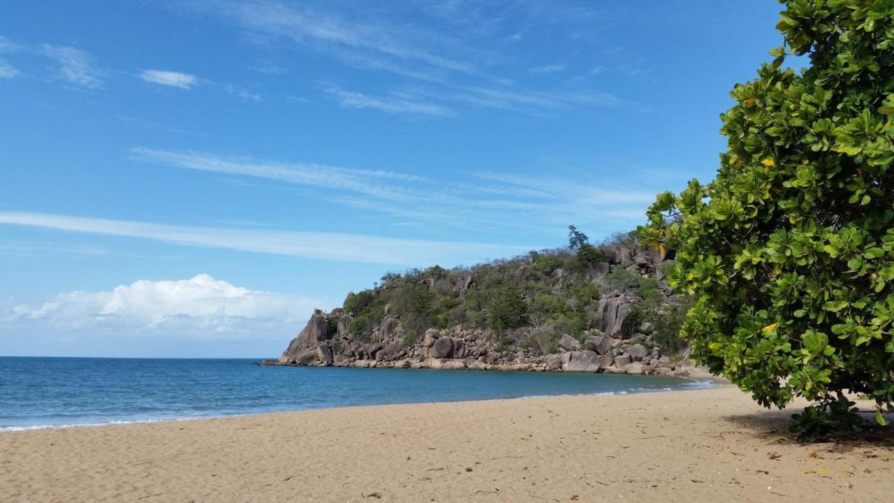 Shambhala Retreat Magnetic Island Cottages Nelly Bay Exterior photo